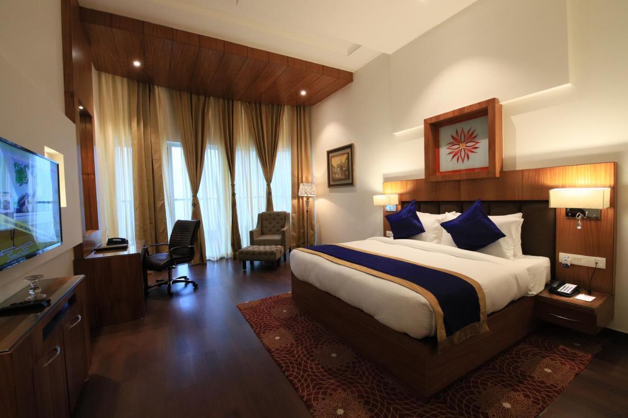 Отель Aveo By Amatra, Gateway To Corbett Kashipur Экстерьер фото